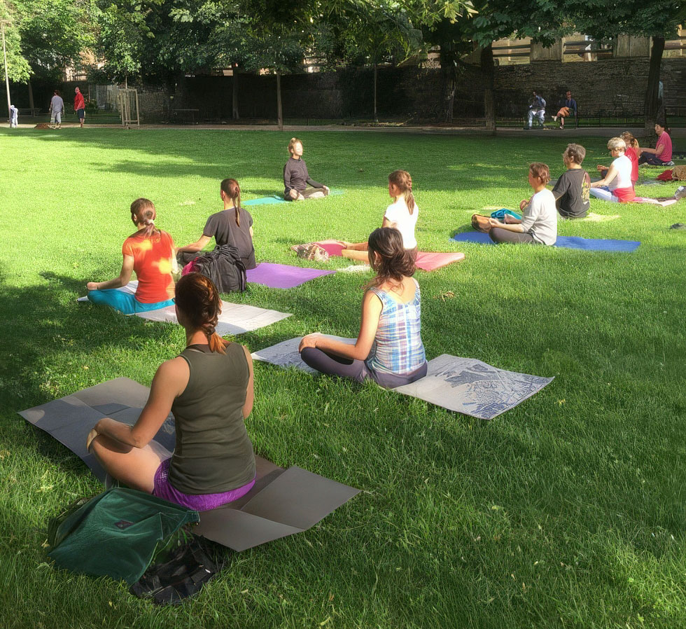 Hodiny-jogy-Zaneta-Skupinove-lekce-Praha